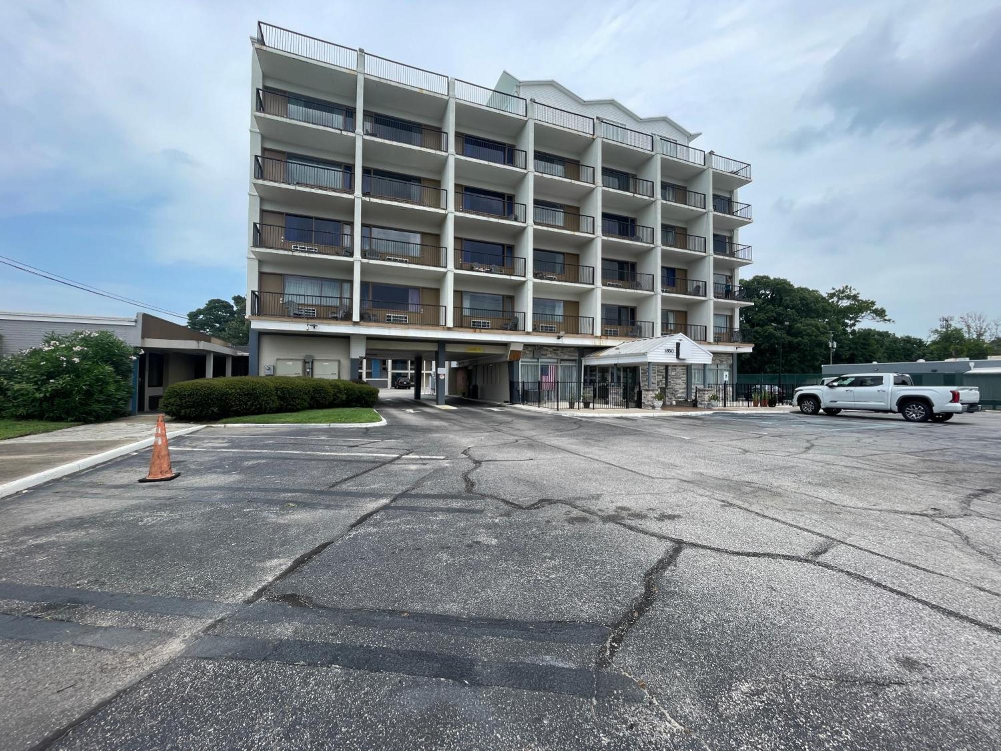 Rodeway Inn Norfolk Exterior foto
