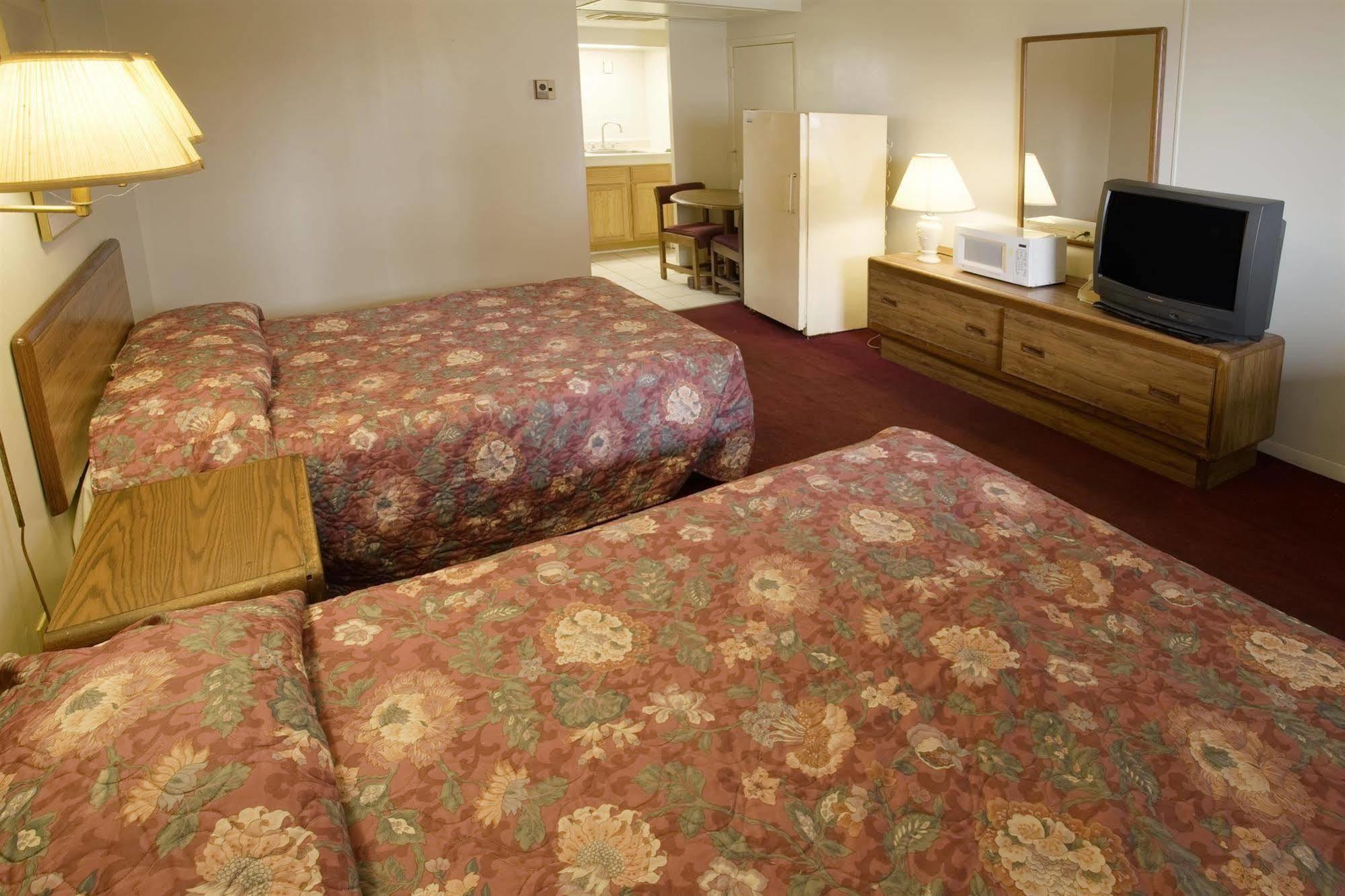 Rodeway Inn Norfolk Zimmer foto